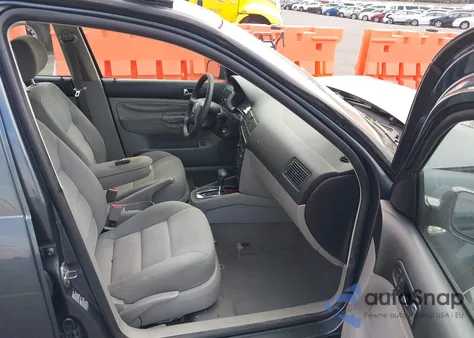 2005 Volkswagen Golf Gls Tdi из США, поврежденный, VIN 9BWGR61J754011999